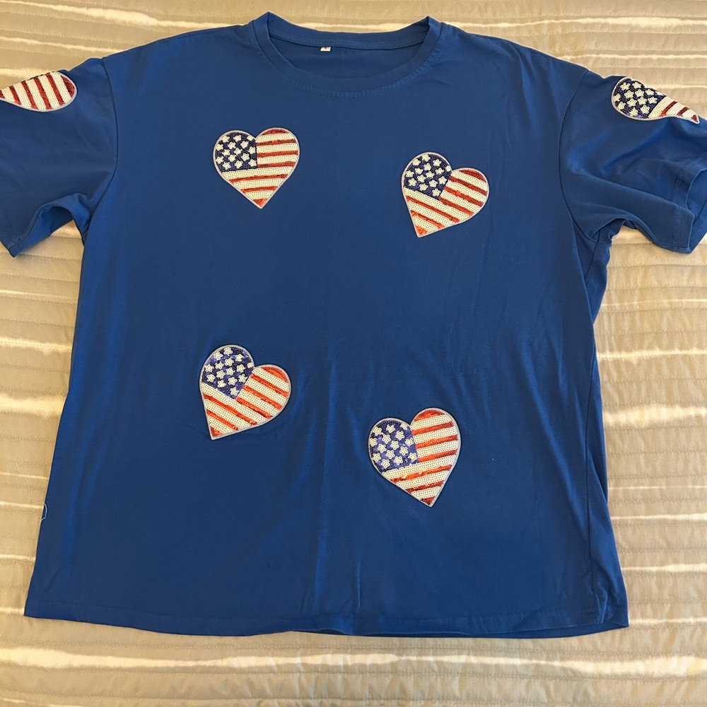 ✨ Patriotic Sequin Heart Graphic Tee – Oversized Fit ✨